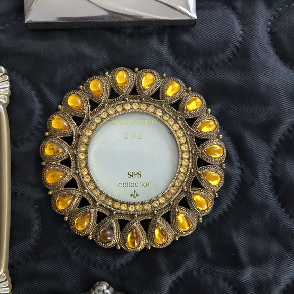 Vintage/MOD Lot Of 11 Small Gallery Picture Frames Metal Ornate Rhinestone Mix - Picture 3 of 9